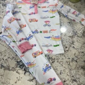 The Beaufort Bonnet Company White and Pink Kids Pajama Set